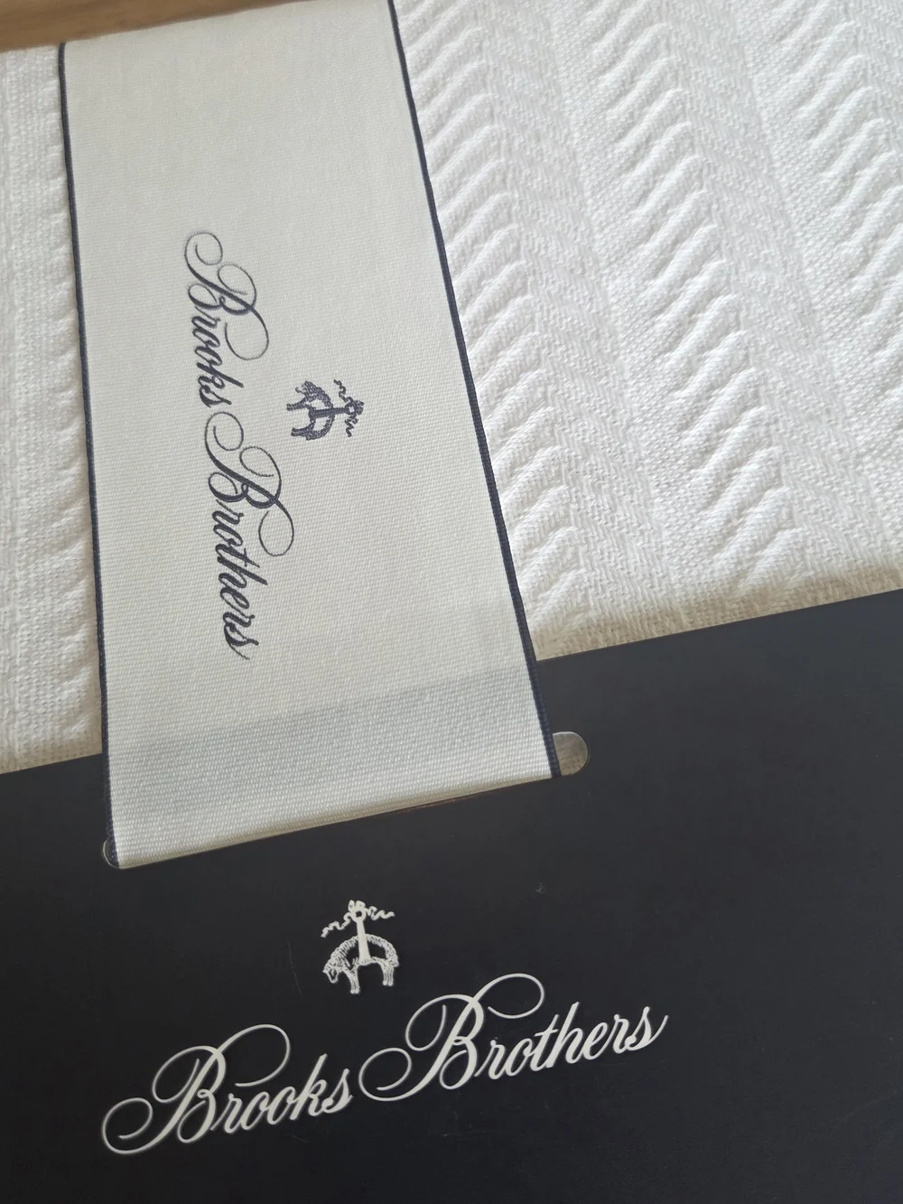 Brooks Brothers White Cotton Full/Queen Textured Blanket